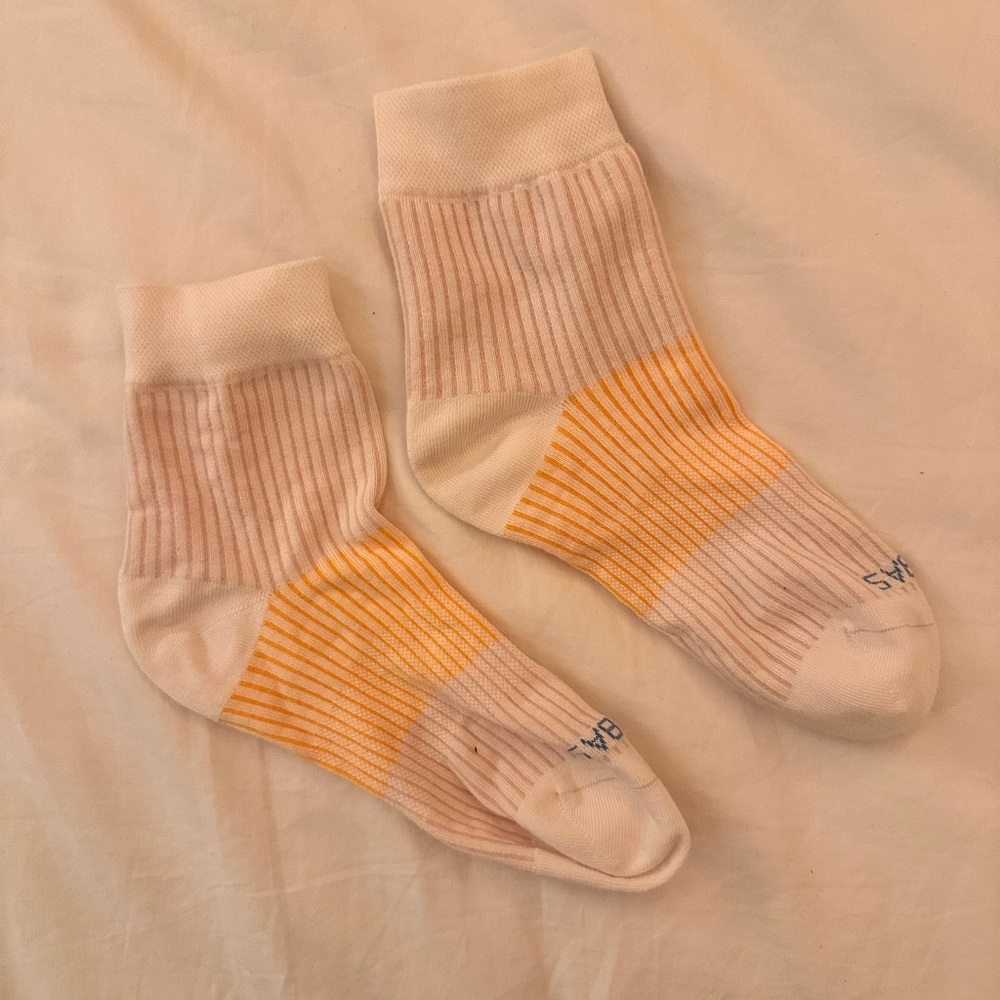 BRAND NEW Bombas